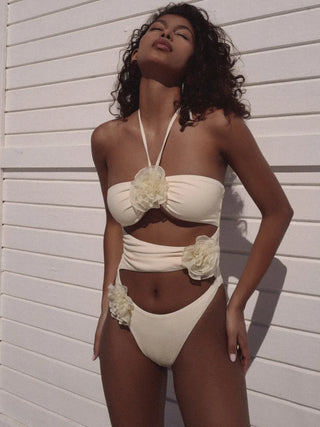 Maillot de bain 1 pièce sophistiqué avec fleurs en relief - Milanoza