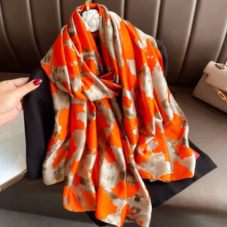 Grand Foulard Femme en Soie avec Motifs Géométriques - Milanoza